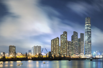 Naklejka premium Victoria Harbor of Hong Kong City at night