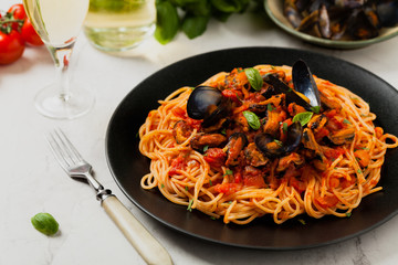 Spaghetti with mussels.