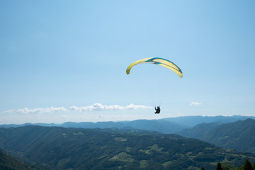 Gleitschirm Landschaft, Paraglider
