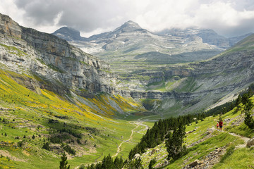 Fototapeta na wymiar Ordesa national park in Huesca, Spain