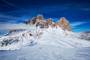 Papier Peint photo autocollant Dolomites Station de ski dans les Dolomites, Italie