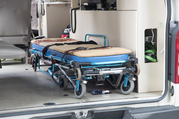 救急車に搭載されているストレッチャー