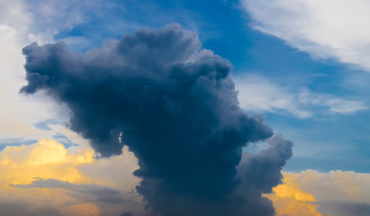 Obraz premium Dark blue stormy cloudy sky natural background. Clouds 