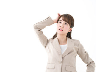 悩む女性