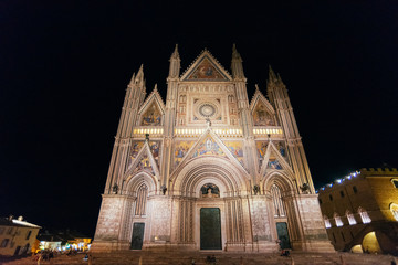 The Duomo di Orvieto at night