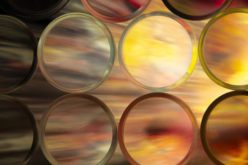 Reagenzgläser bunt von oben künstlerisch