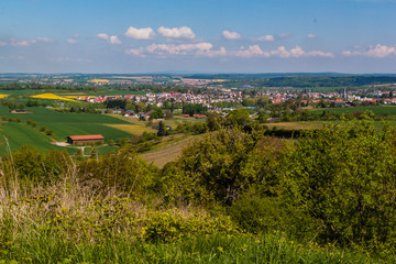 Fototapeta na wymiar Blick über den Kraichgau auf Oberderdingen