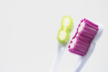 cepillos de dientes. limpieza bucal. problemas dentales.