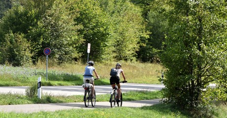 à bicyclette