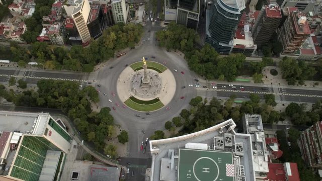 Toma a&eacute;rea de la glorieta del &Aacute;ngel de la Independencia en la Ciudad de M&eacute;xico