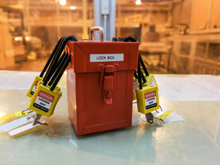 Yellow key lock and tag for process cut off electrical,the toggle tags number for electrical log...