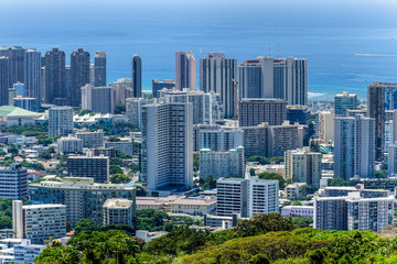 Fototapeta na wymiar Waikiki Beach and Honolulu
