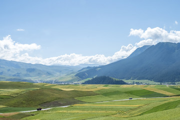 Obraz premium Mountains and meadows near Qilian, Qinghai, China