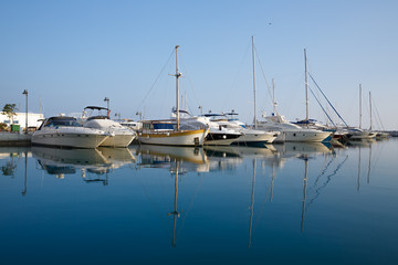 Obraz premium Marina with yachts