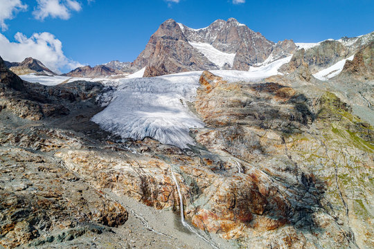 รูปภาพGhiacciaio เลือกดูภาพถ่ายสต็อก เวกเตอร์ และวิดีโอ16,065 Adobe