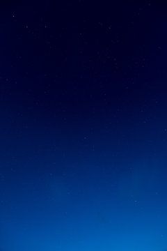 夜明け間際の星空 / 北海道美瑛町の風景