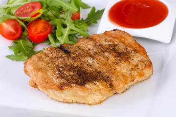 Grilled pork with sauce