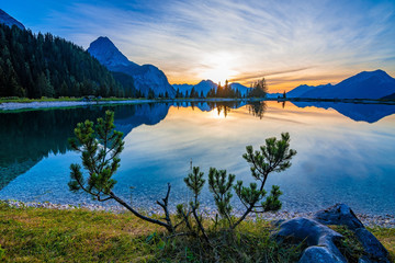 A beautiful sunset at the Ehrwalder Almsee in Austria, September 2018