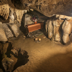 Sulawesi, Londa;  Die Grabhöhlen, im christlich geprägten Toraja Dorf  