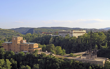Fototapeta na wymiar Monument of the Asens in Veliko Tarnovo