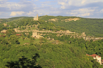 Fototapeta na wymiar the medieval stronghold Tsarevets in Veliko Tarnovo