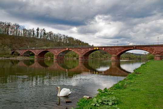 Alte Mainbr&uuml;cke, Marktheidenfeld, Unterfranken, Bayern, Deutschland 