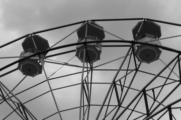 Ruota panoramica in inverno
