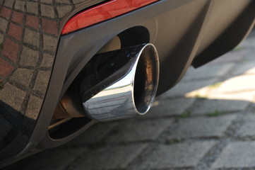 Abgase Auspuff Endschalldämpfer Auspuffrohr Auto PKW Diesel benzin