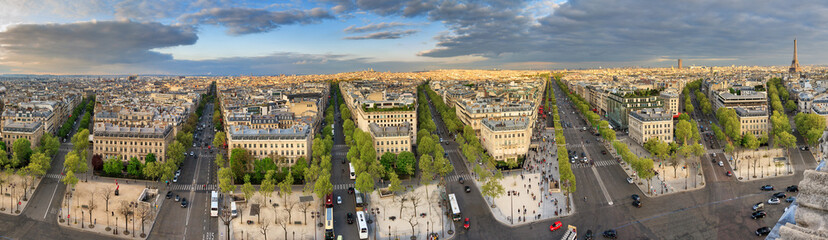 Naklejka premium Beautiful panoramic view of the skyline of Paris, seen from the Arc de Triomphe in Paris, France