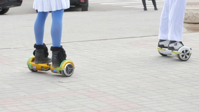 Legs ride on the Segway in public plac