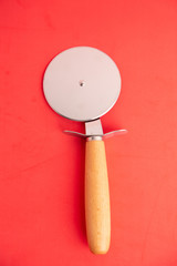 pizza cutter with wooden handle