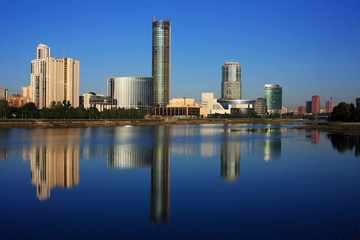 Fototapeta na wymiar The city of Yekaterinburg on the river bank