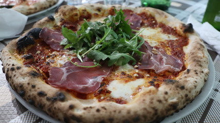 Pizza Napoletana 