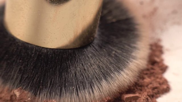 macro brush make-up artist with powder