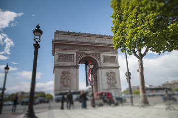 Fototapeta na wymiar triumphal arch on the Champs Elysées