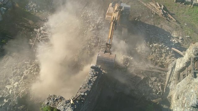 
Aerial 4K - Demolition rewind - rallenty 
