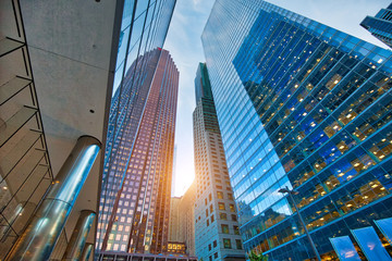 Toronto skyline in financial district - obrazy, fototapety, plakaty