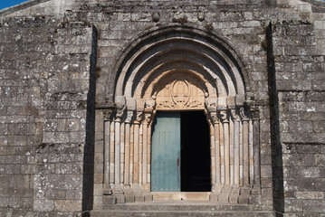 Fototapeta na wymiar Portada de la iglesia románica de São Pedro de Rates, Póvoa de Varzím. Portugal
