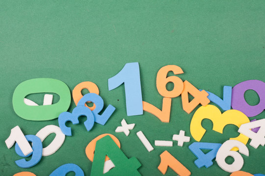 n&uacute;meros matem&aacute;tica escola