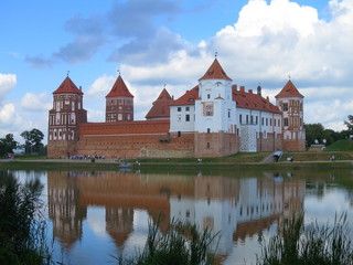 Fototapeta na wymiar Mir castle in the Republic of Belarus. Year of construction 1520. Historical and cultural value of national importance and world cultural heritage of UNESCO.