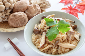 きのこと炊き込みご飯