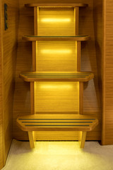 Fototapeta na wymiar Beleuchtete Treppe aus Holz