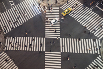 Fototapeta premium The intersection in Tokyo, Night day