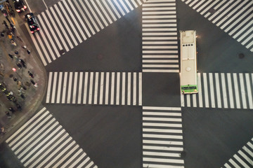 Fototapeta premium The intersection in Tokyo, Night day