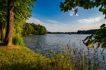 Obraz premium Berliner Naherholungsgebiet Flakensee am 66-Seen-Wanderweg