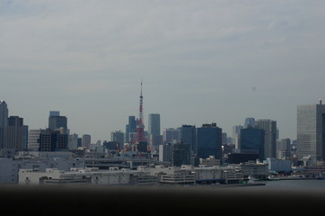 Fototapeta premium Tokyo Tower z Rainbow Bridge