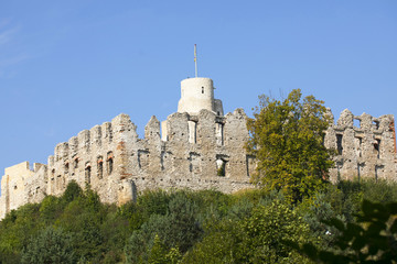 Zamek Rabsztyn – ruiny średniowiecznego zamku leżącego na Jurze Krakowsko-Częstochowskiej, © JDziedzic