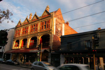 Ville au crépuscule