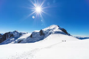 Photo sur Plexiglas Mont Blanc Trekking to the top of Mont Blanc mountain in French Alps