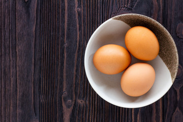Eggs in the bowl.